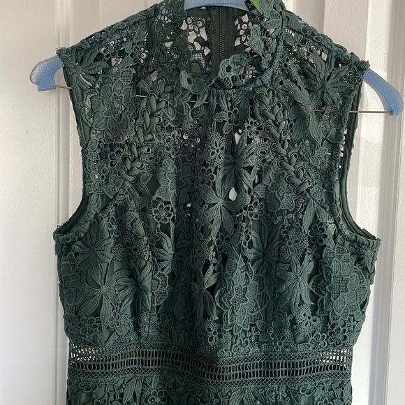 BARDOT dark green lace dress - Picture 2 of 9